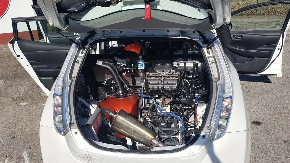 經歷了多次的嘗試,他們終於在2022年開始有肉眼可見的進步,再來逐步針對車輛配備進行升級