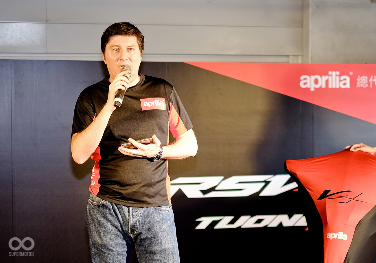 比雅久集團亞太區經理Pierre Sainton 為大家介紹2015改款重點