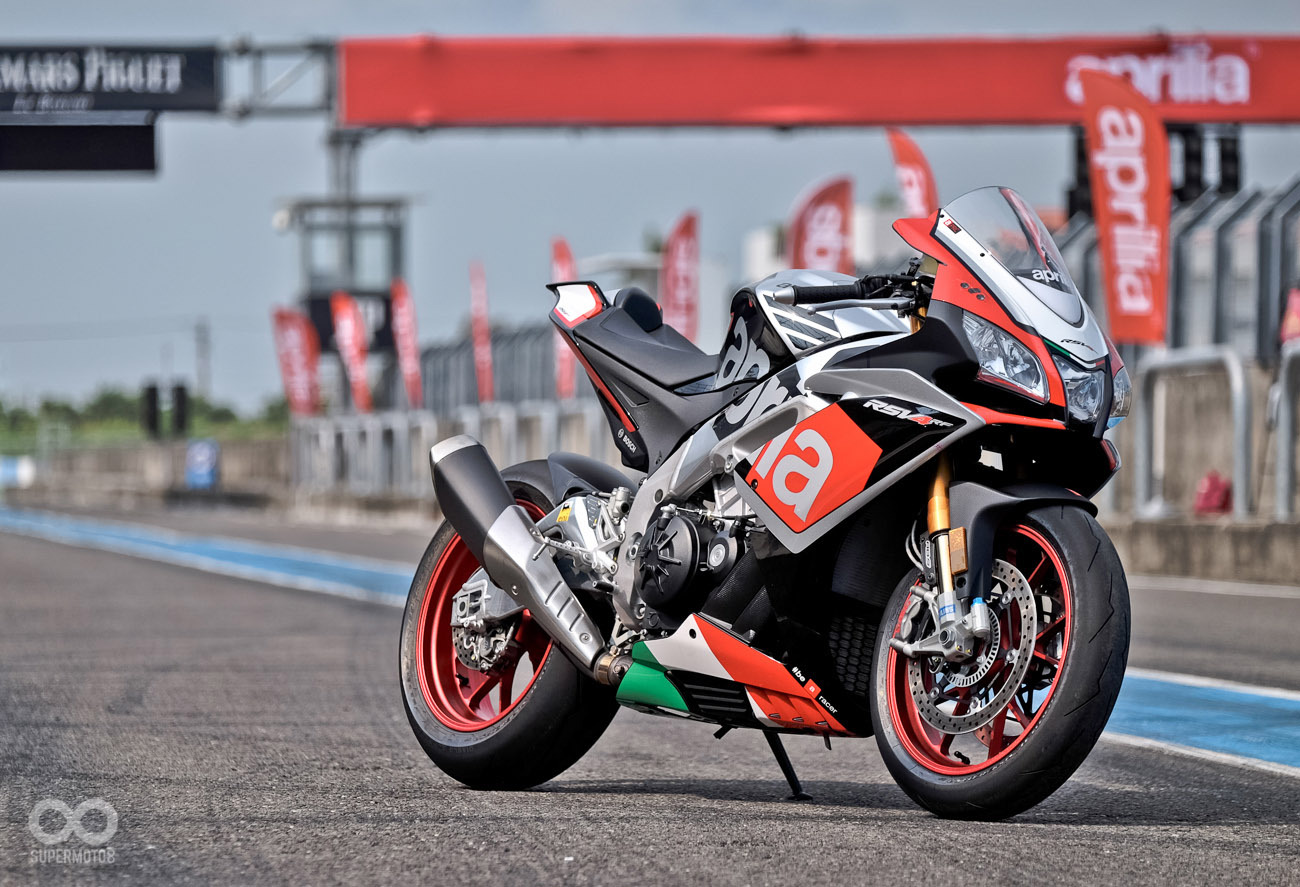  全球限量500台 的彩繪RSV4 RF，在賽道完全散發SBK的狂野氣息