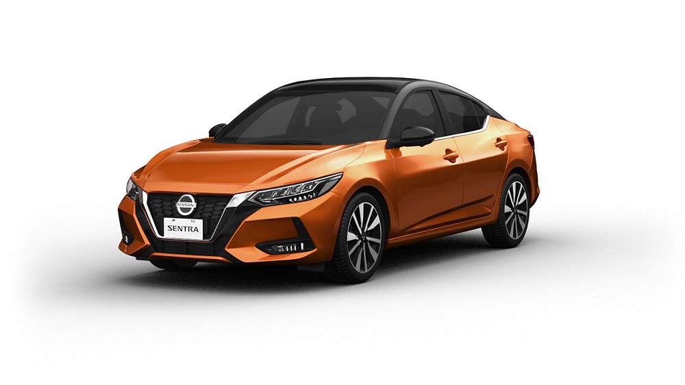 車頭造型和現行款非常不同。圖為現行款Nissan Sentra