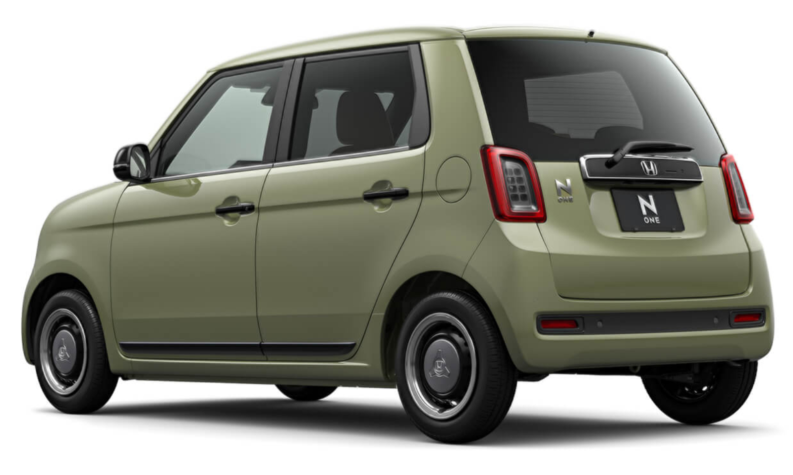 尾部造型乍看下簡直就是色違FIAT Abarth 500