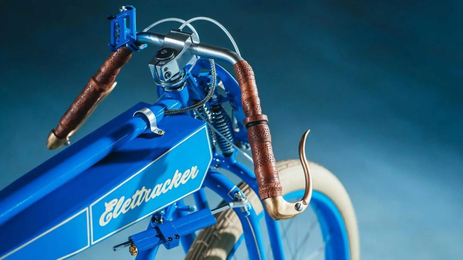 手把的懷舊設計,彷彿讓人回到上世紀50年代