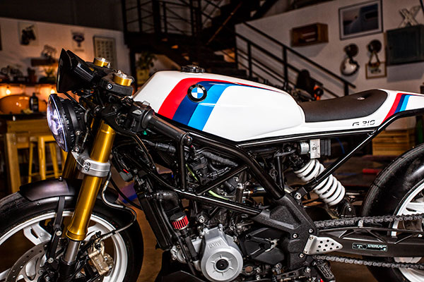 原燈與Naked車身才對味！