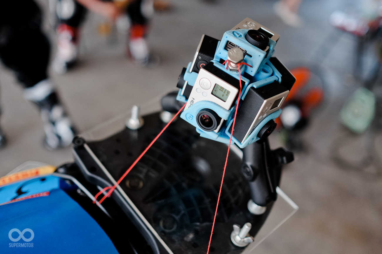 用gopro組成全景相機的概念，在場邊非常引人矚目