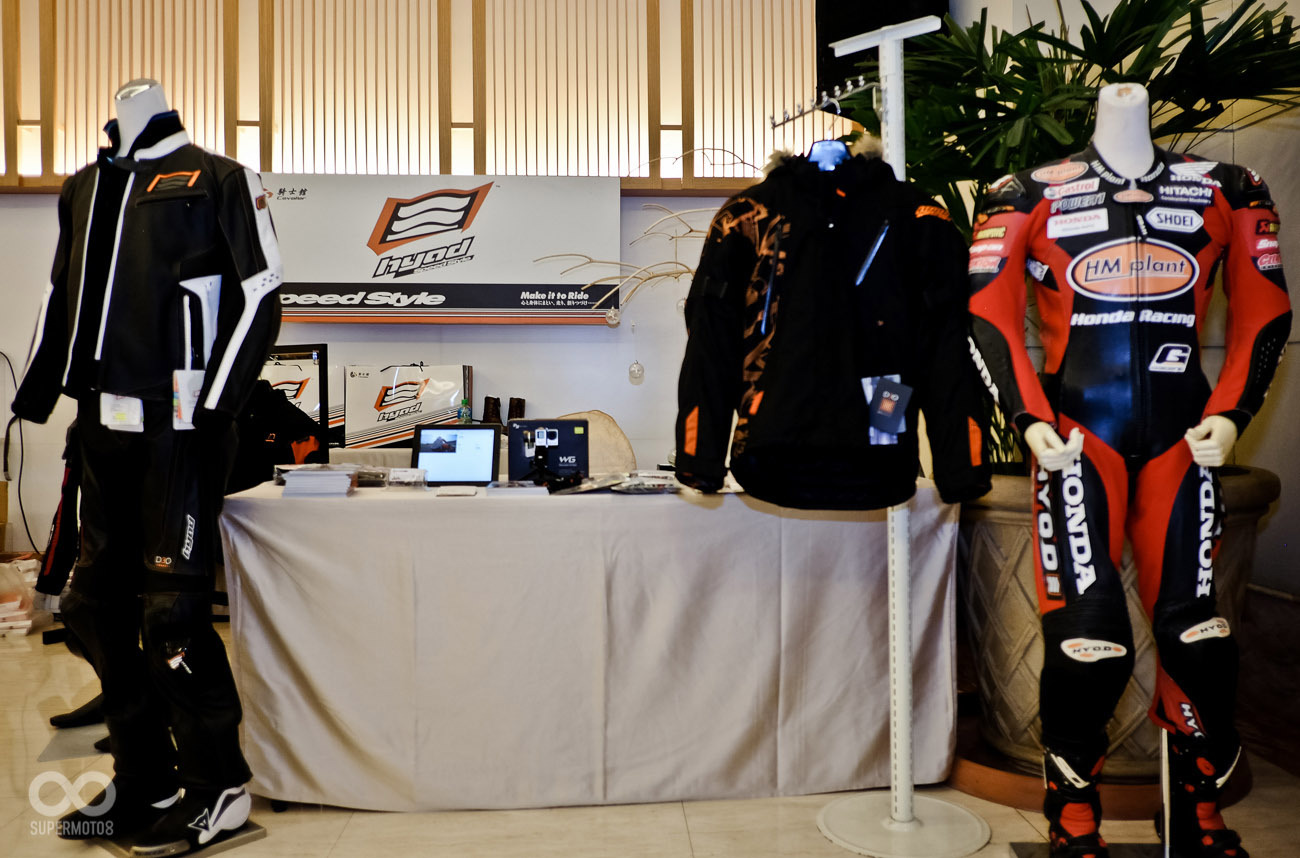 台灣代理商騎士館 展示日本知名HYOD的防摔部品