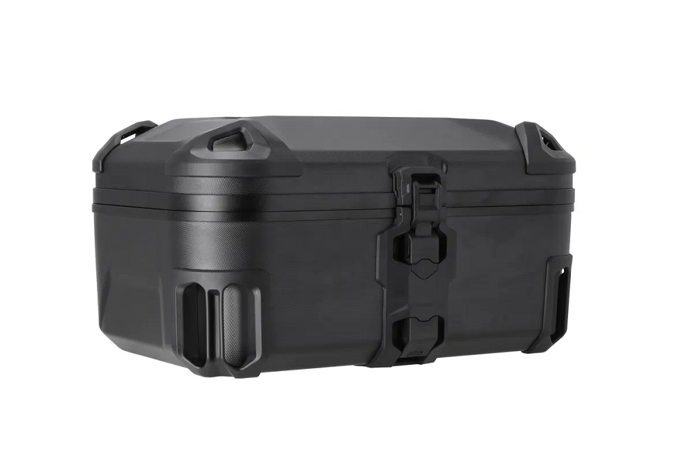 DUSC XL採用ABS材質搭配鋁合金架構,加強耐用度也確保重量不過太重