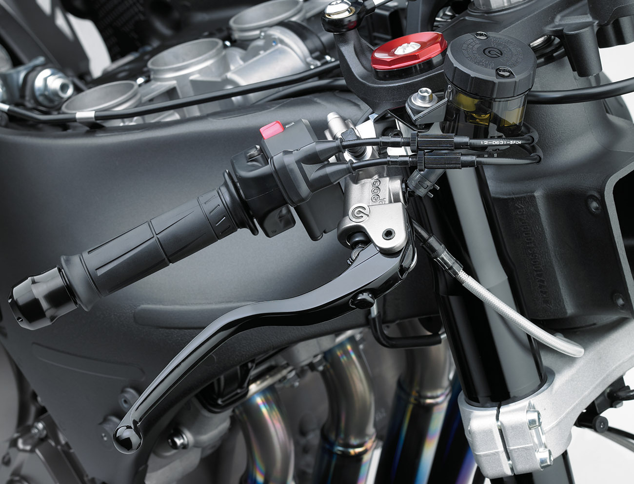 配備BREMBO全新設計的煞車總磅