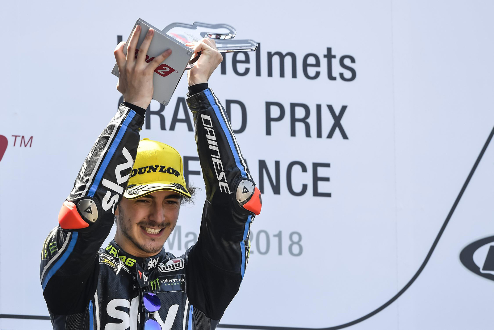 Bagnaia在Moto2目前的表現非常的穩定,目前穩坐積分榜第一的位置,這也讓他非常有希望在明年晉升到MotoGP級別!