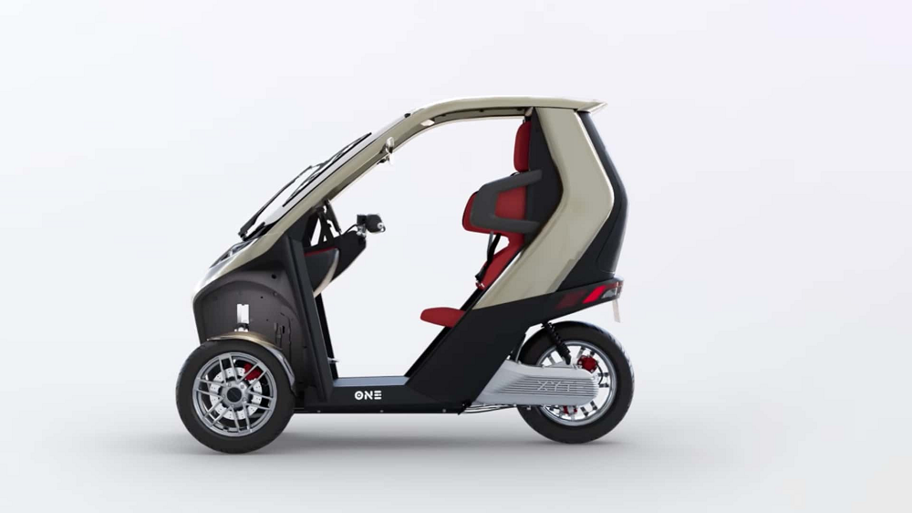 車輛外側車殼提供了舒適的操駕空間，也增加了安全性