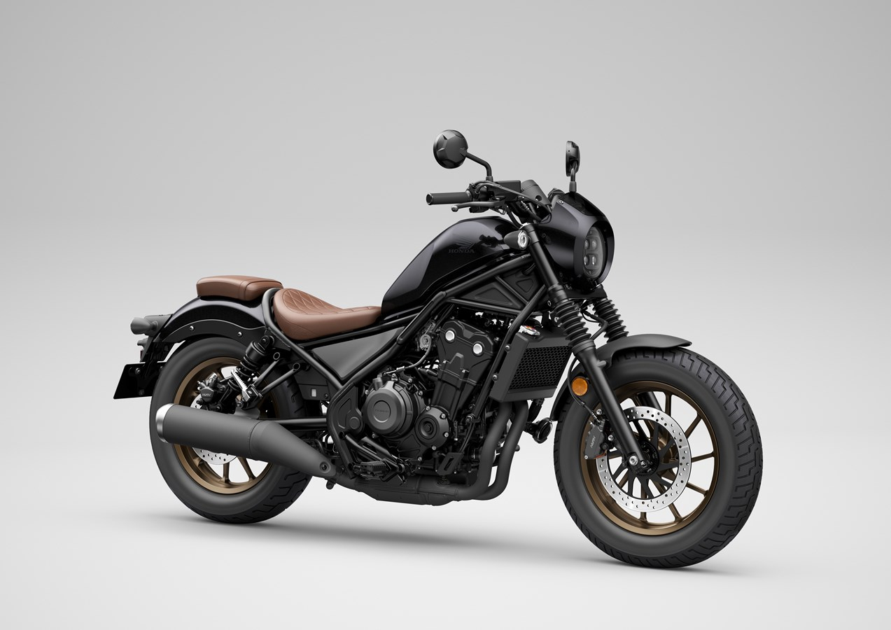 Rebel500 S版本針對座椅和輪圈做了棕色噴塗處理