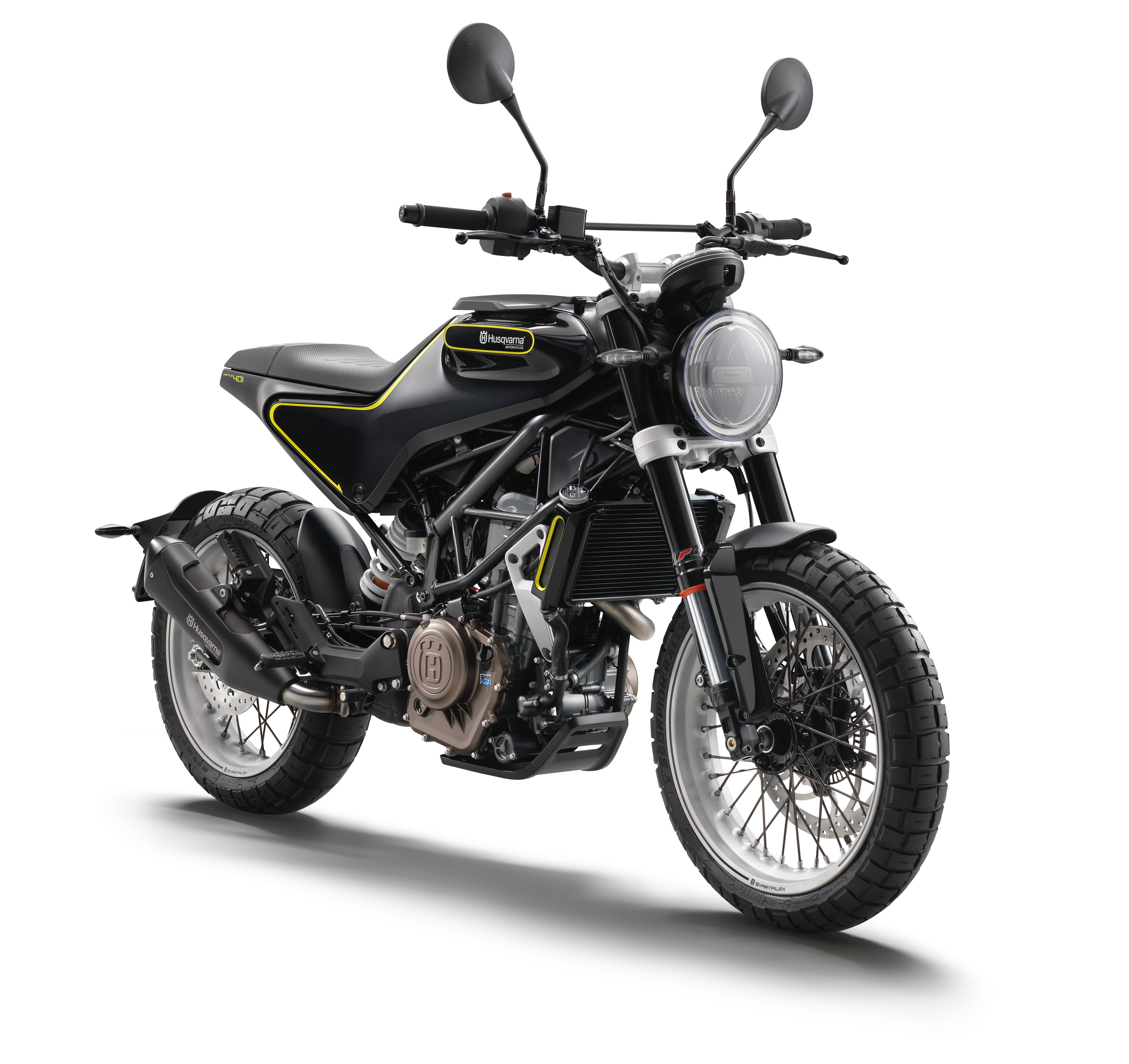 HUSQVARNA在2017米蘭車展發表SVARTPILEN 401量產樣式,保留這簡約的車身設計以及高科技的元素,與概念車並無二致。