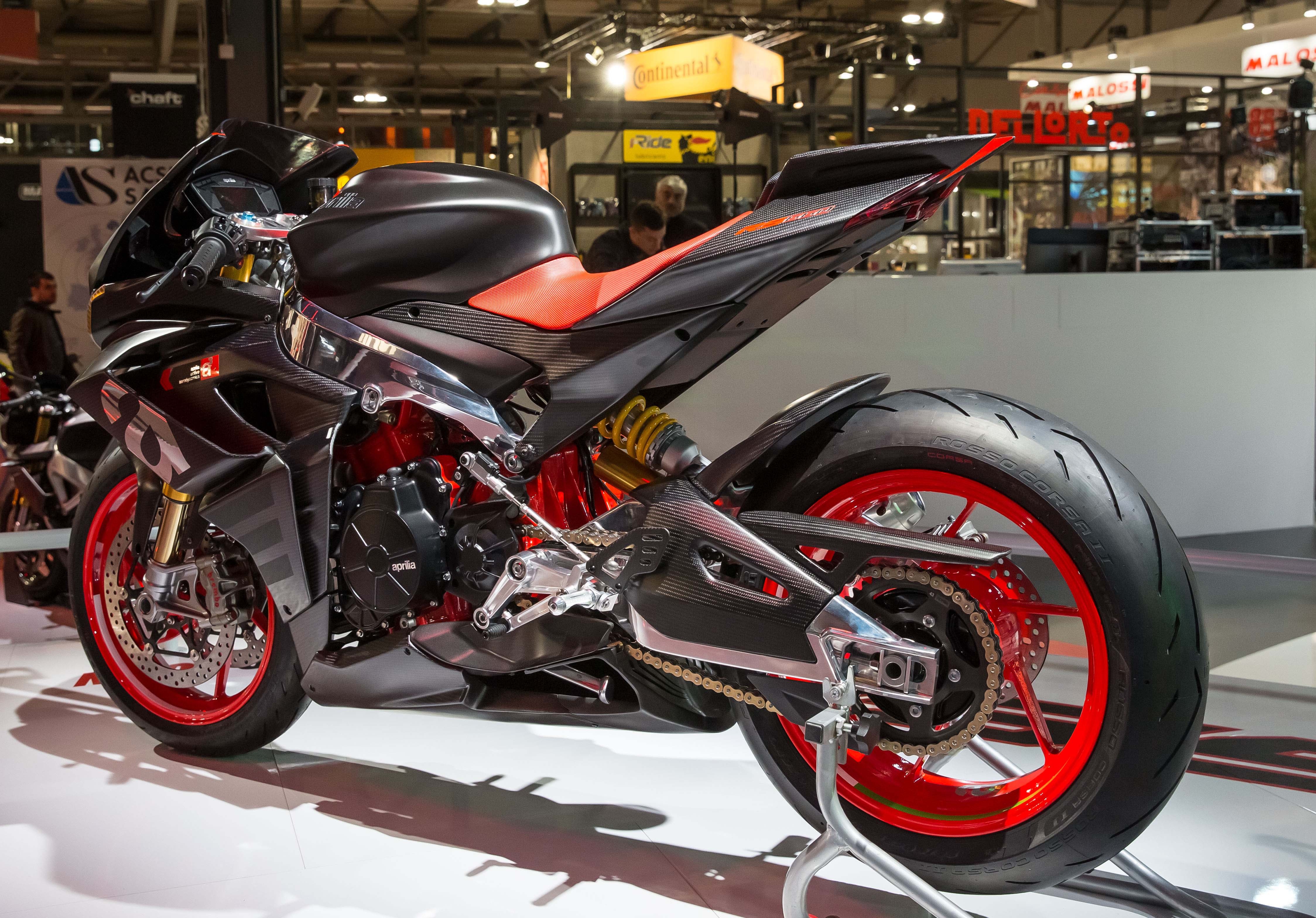 APRILIA RS660的設計初衷是在於打造一輛輕巧、高性能又適合年輕人的跑車
