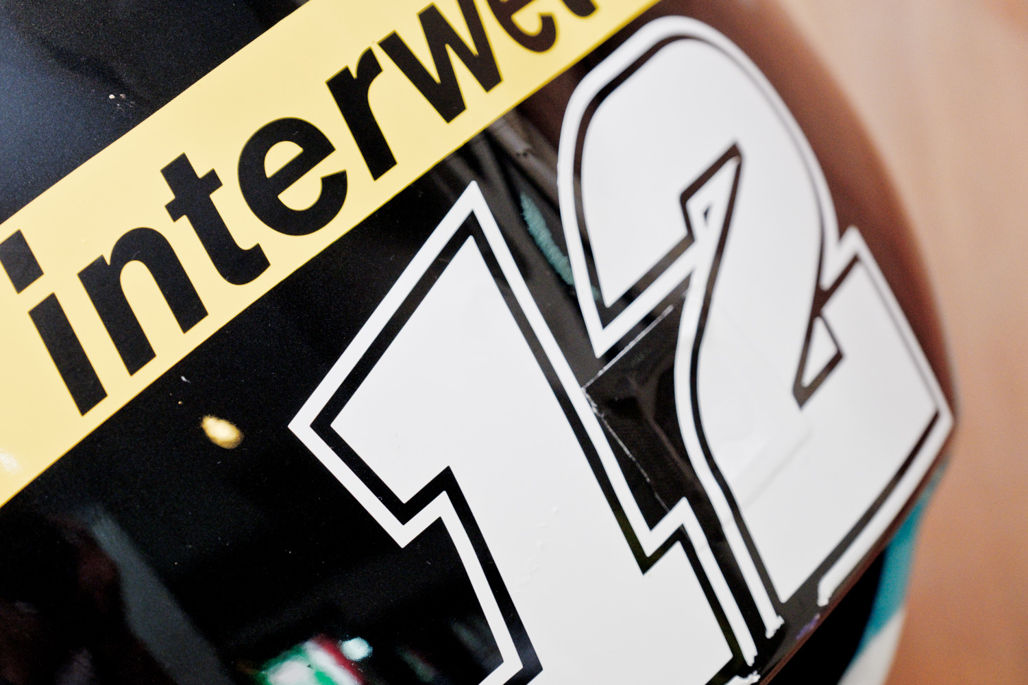 在車上還是可以看到Thomas Lüthi的比賽貼紙以及圖裝