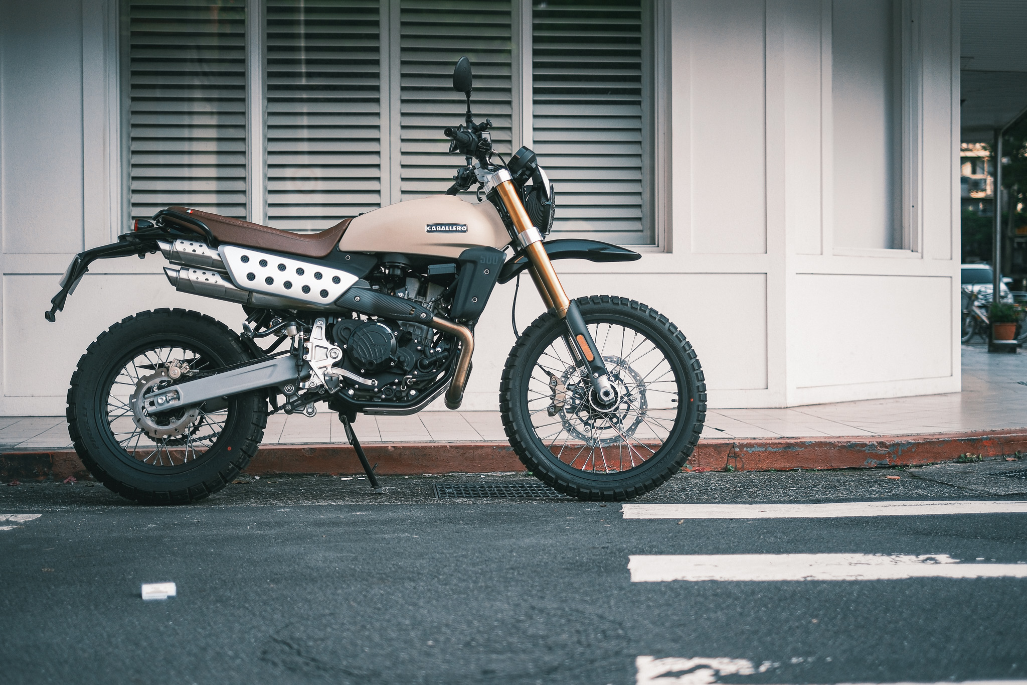 經典不敗的 Scrambler 設計!