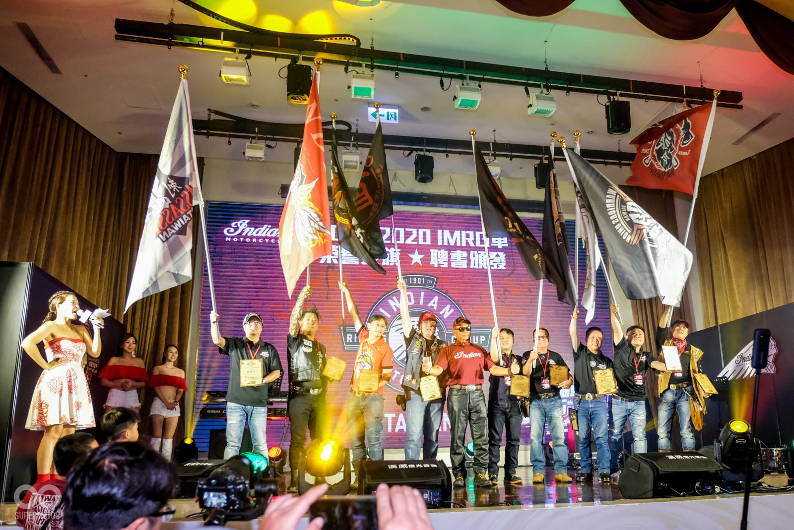 Indian Motorcycle的一大特色文化莫非嚴謹的車隊制度莫屬,當天活動也包含車隊授旗