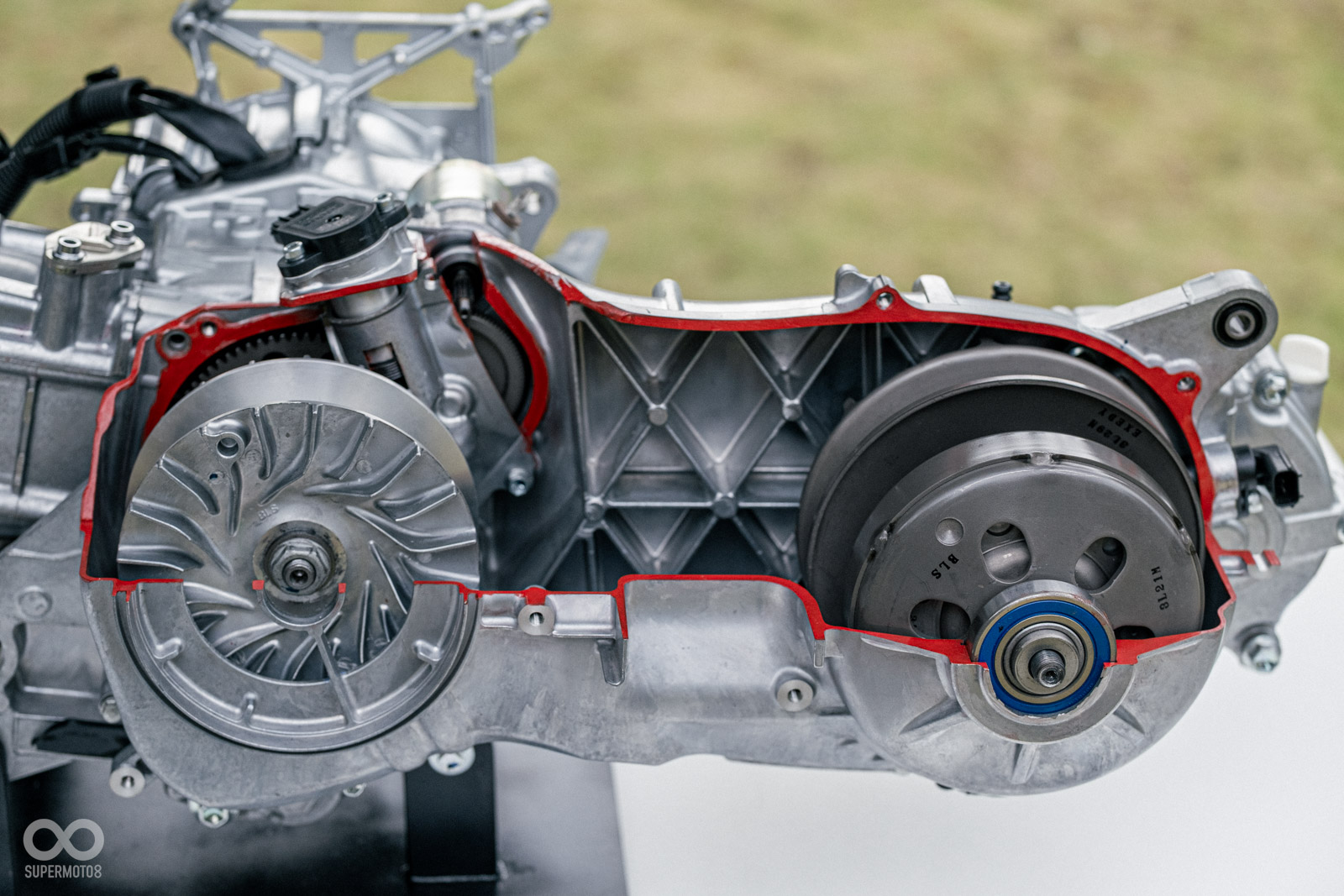 YECVT 透過電腦控制取代普利珠,調整轉速控制