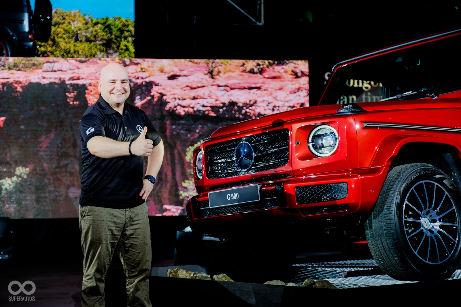 台灣賓士 轎車行銷業務處副總裁Markus Henne也到場一同迎接新一代G-Class在台上市