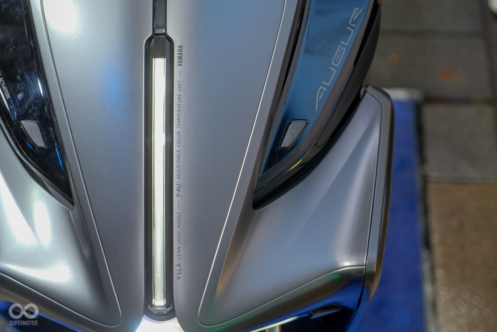 日行燈旁寫出這次主打的頭燈科技字樣