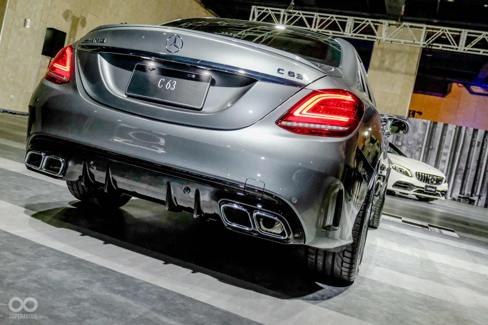 四出尾管一看就知道不是好惹的