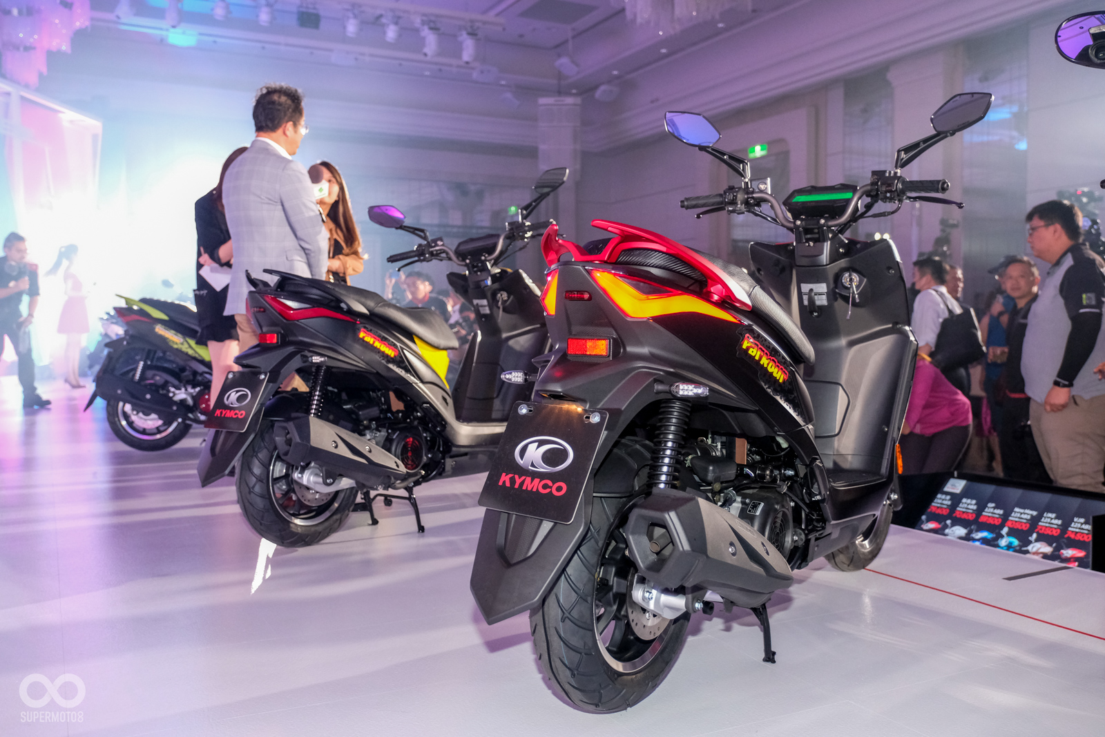 跑酷 125以上翹的線條展現出相當具有流動感的車尾