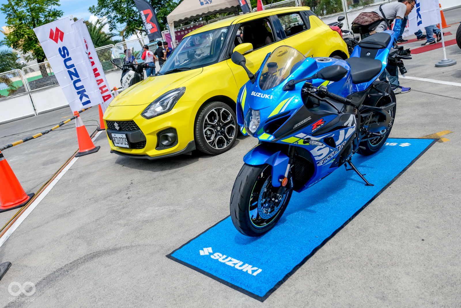 SUZUKI SWIFT SPORT與阿魯1000同場展示,相當熱血