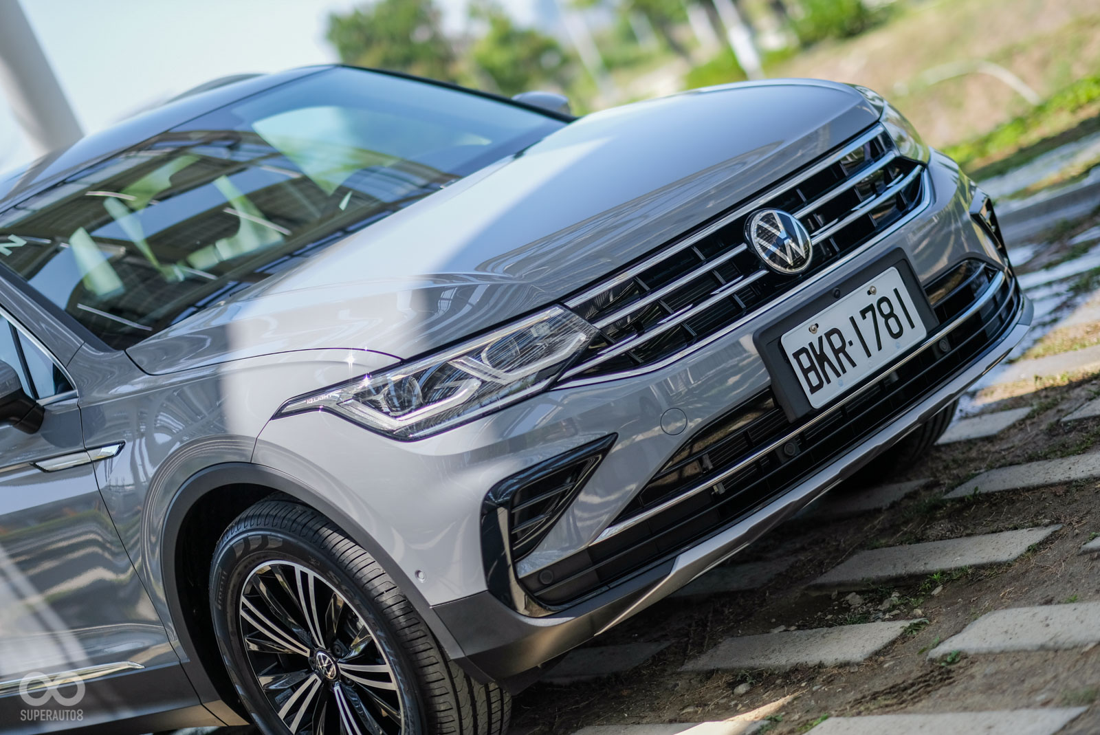 前方視覺改變相當明顯,甚至與全新GOLF 8有些類似