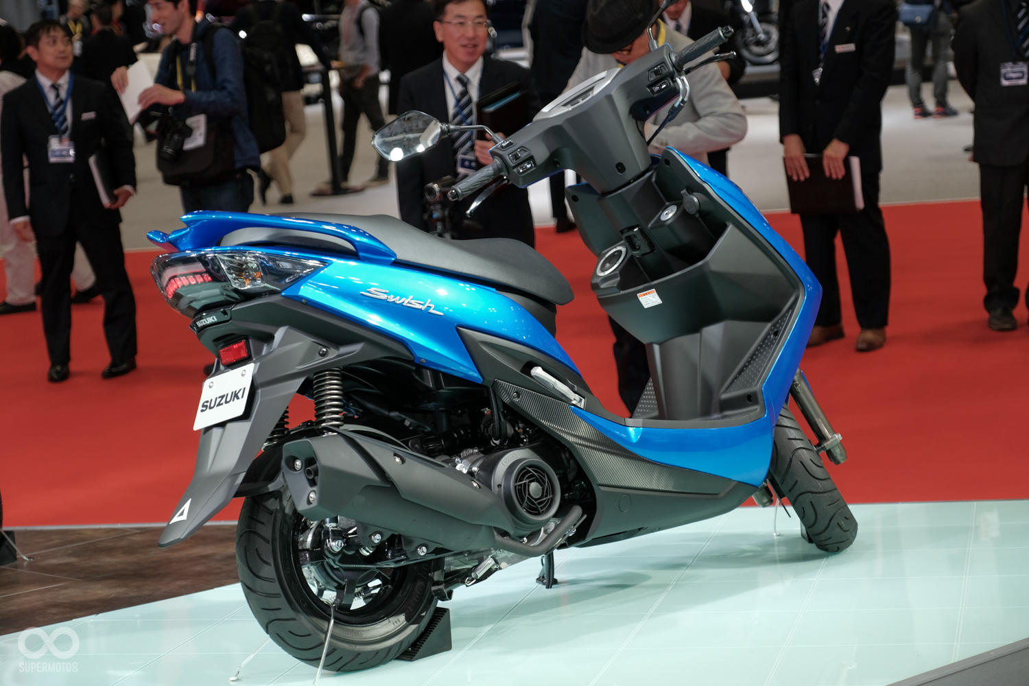 讓大家期待已久的SUZUKI白牌新車SWISH 125，除了機能強大，外型也相當動感帥氣