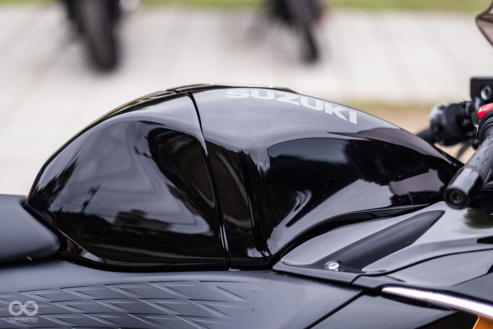 超大超壯碩的油箱,挾持感受非常舒適