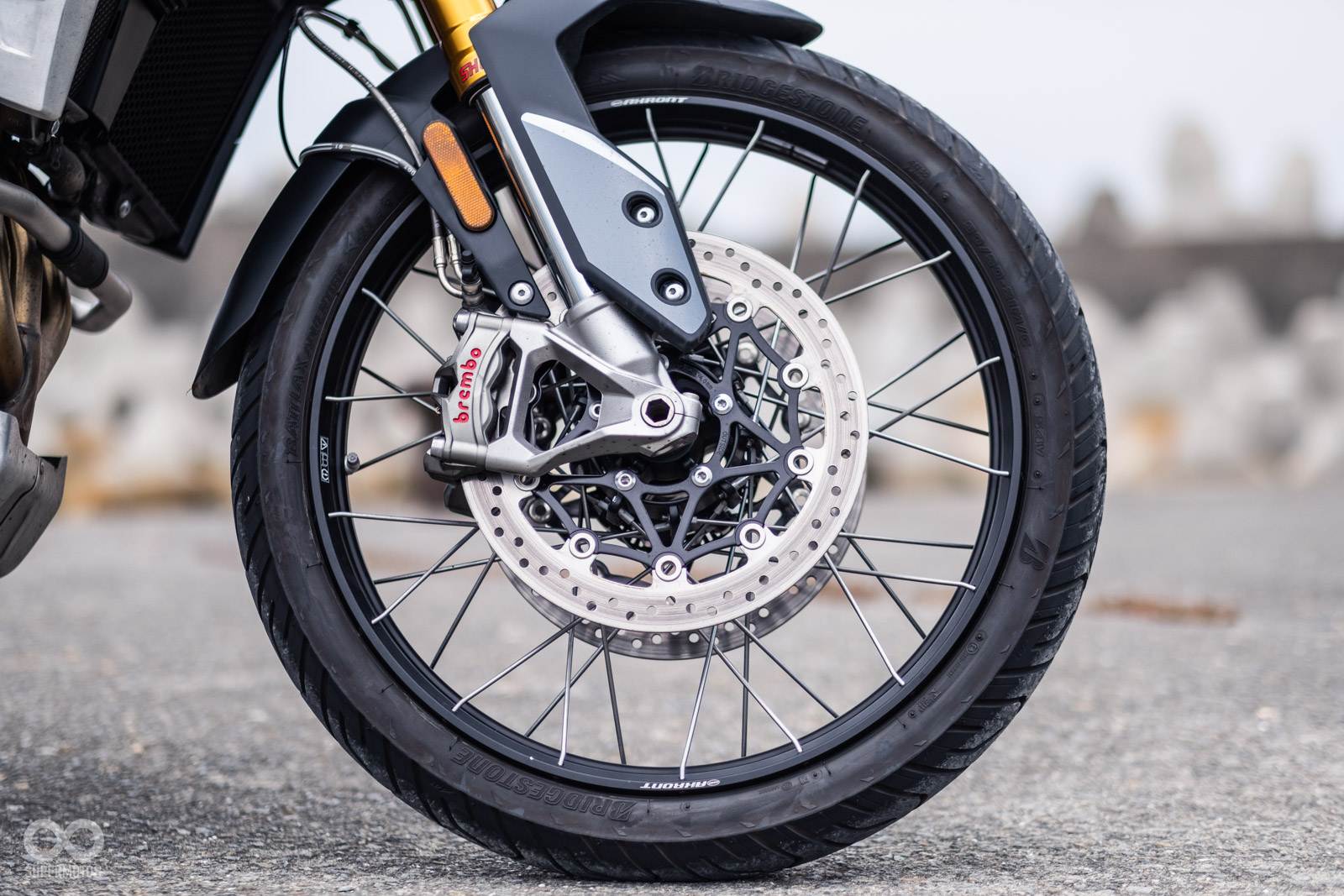 前剎車用上Brembo Stylema對向四活塞卡鉗
