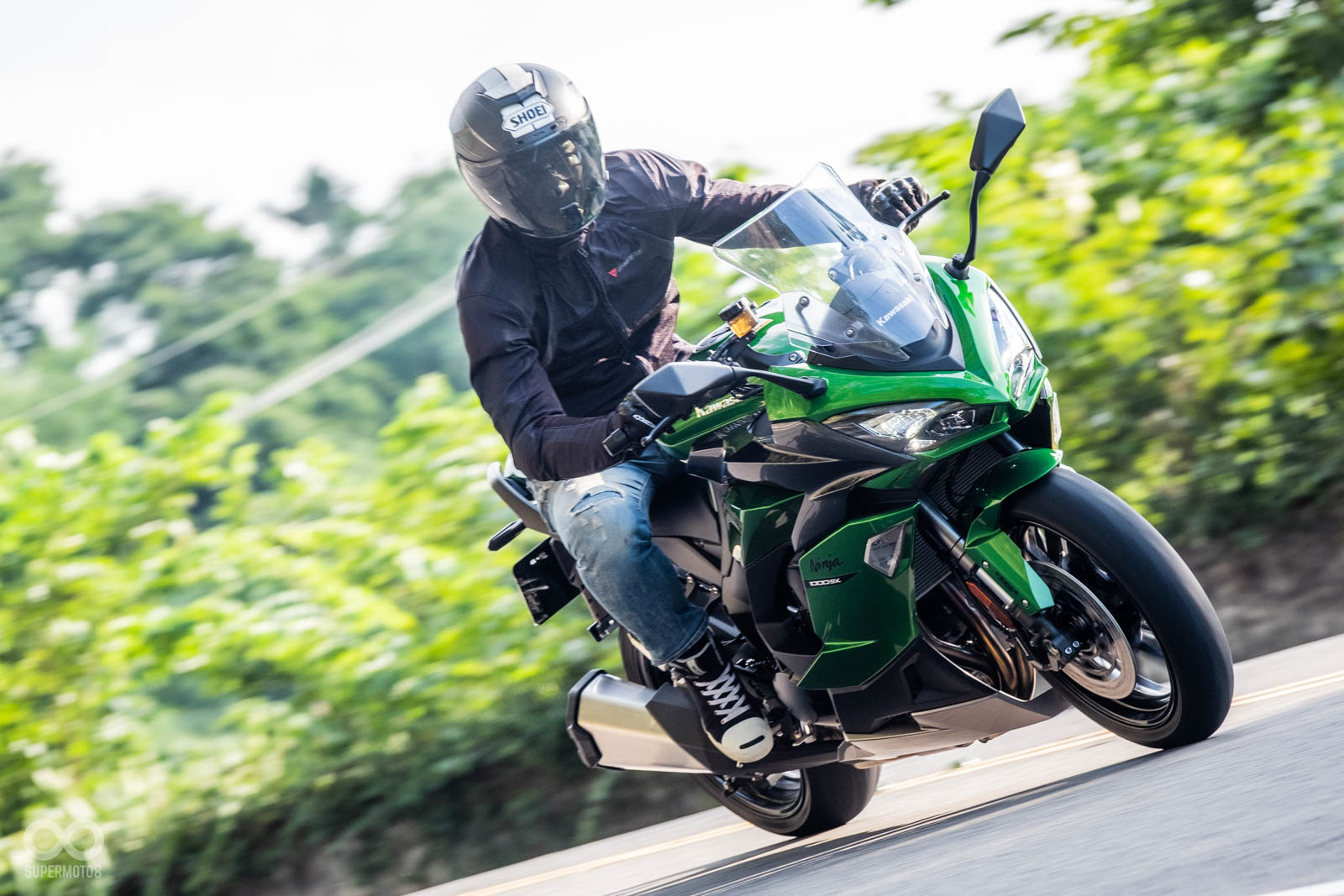 KAWASAKI NINJA 1000SX電控系統相當齊全