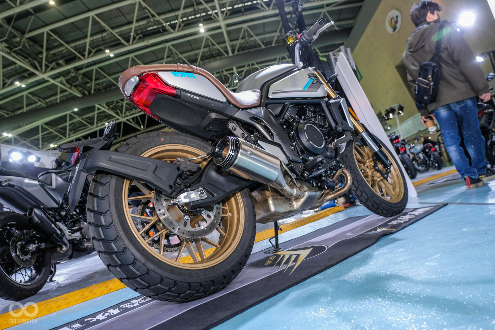 規格配備相當不錯,但同樣有細節質感略為粗糙的小問題