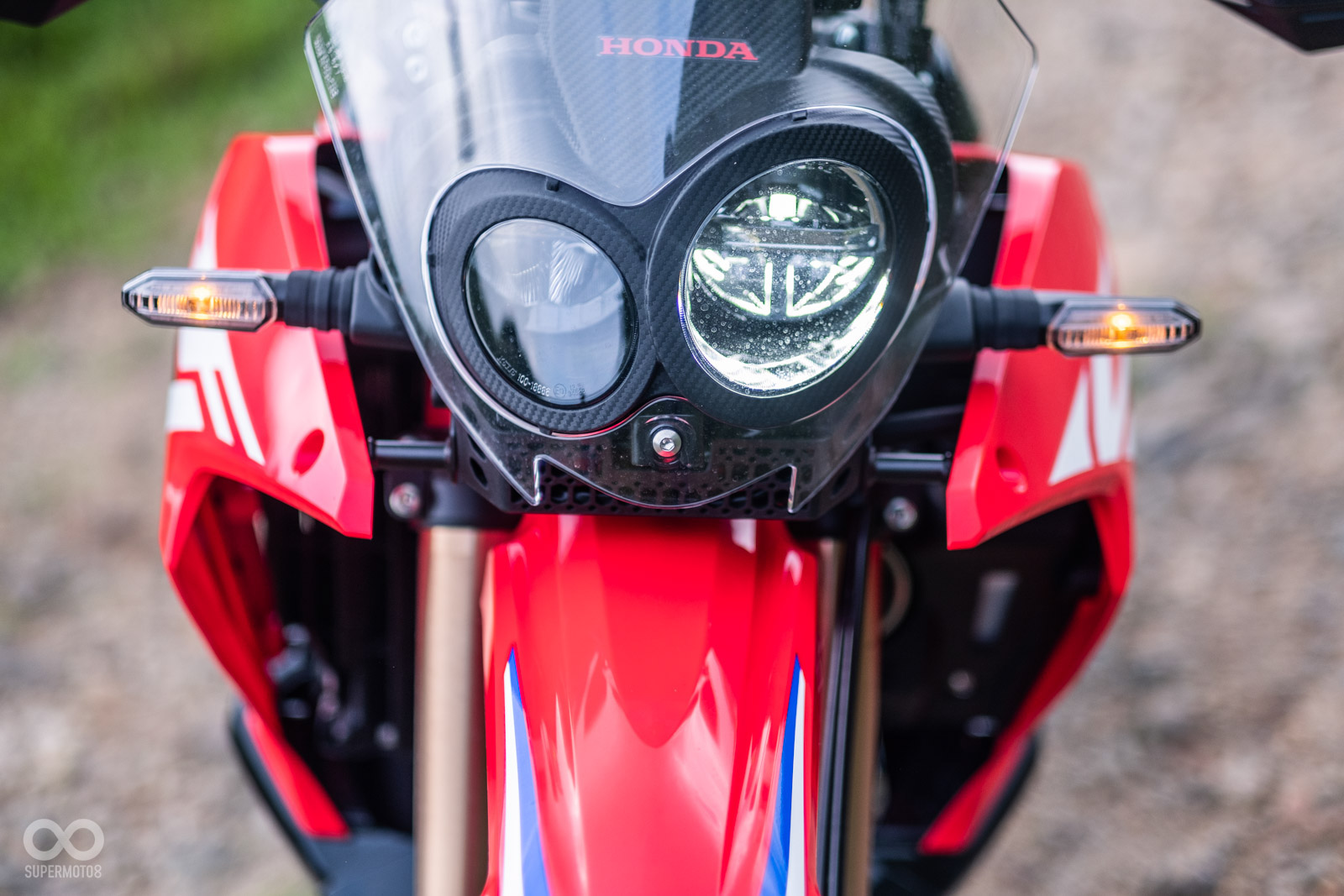 RALLY可愛又萌的大小眼雙燈