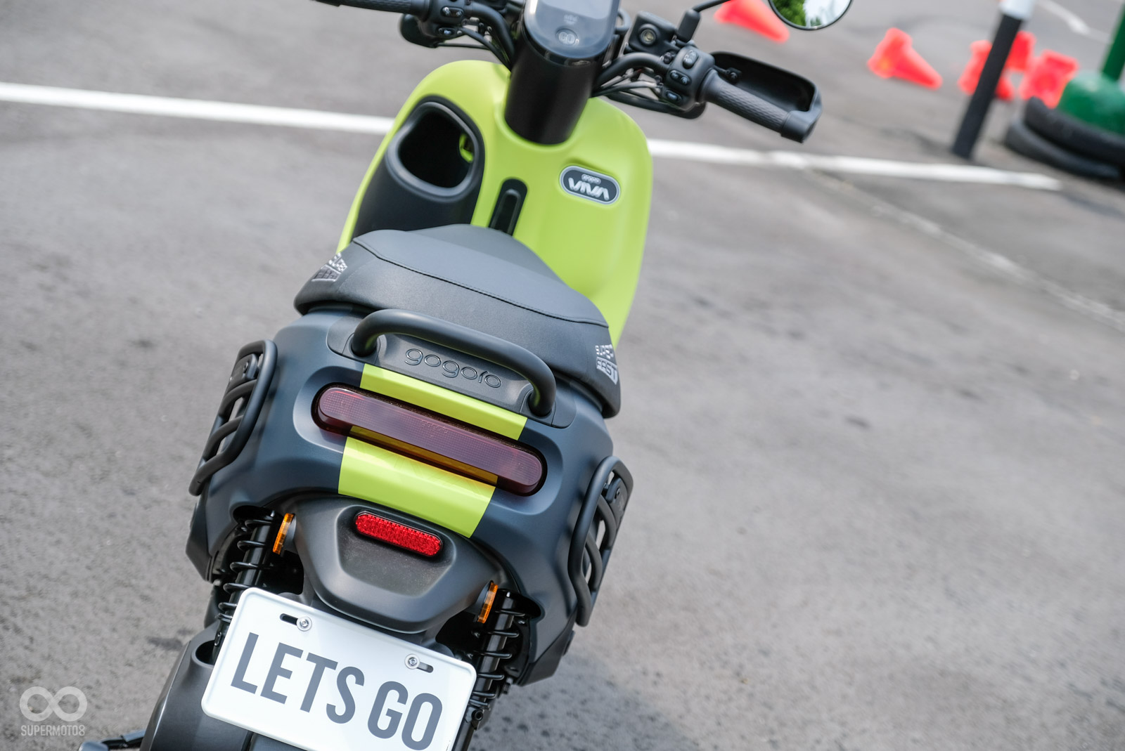 跳色處理車身看起來相當鮮豔