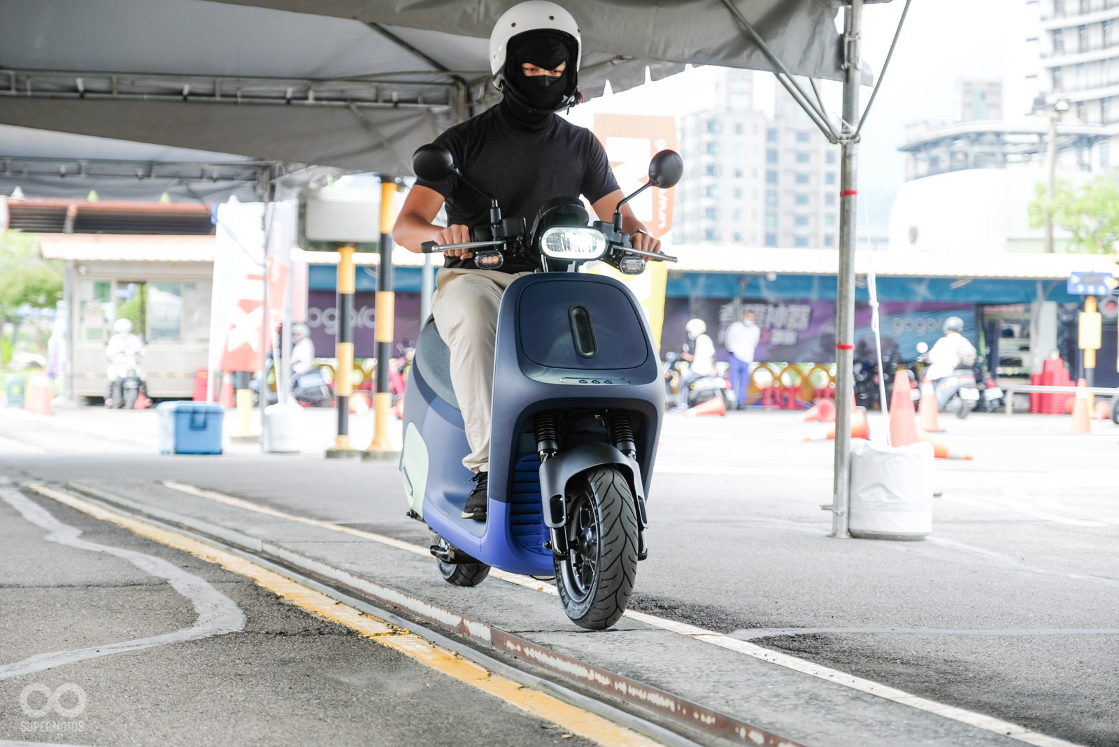提升台灣機車路考難度，透過更嚴格、專業的考試內容，讓騎士更願意去報名駕訓班