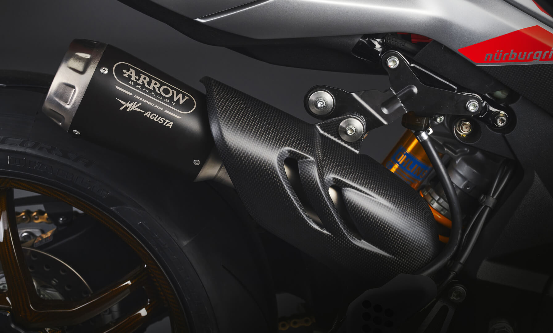 Brutale 1000 Nürburgring搭配上Racing kit賽道套件,馬力可以來到驚人的215匹(原廠208匹)