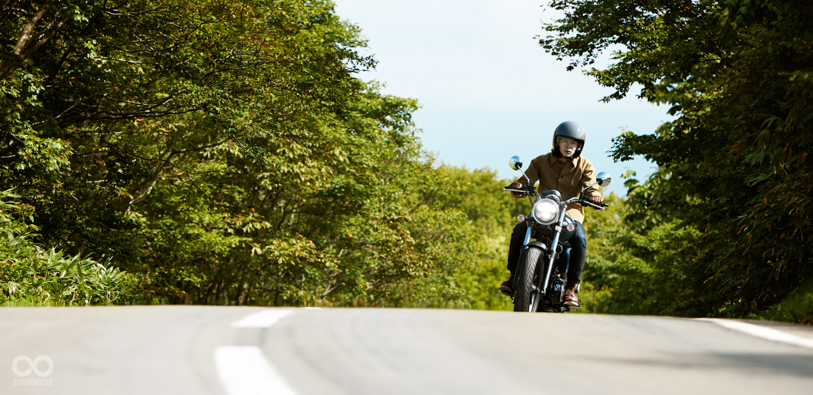 日本拍攝官方車圖,質感相當高雅,瞬間擺脫入門定位