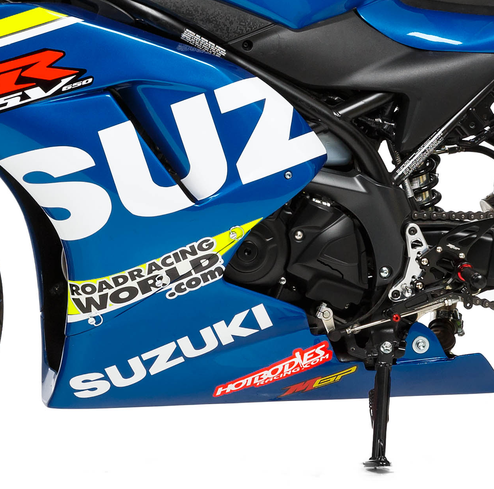 下罩內有承接油底殼漏油的設計，符合AMA/WSBK 規範。不過套件沒有預留燈具的安裝孔，所以這套殼並不能直接在一般道路行駛使用。