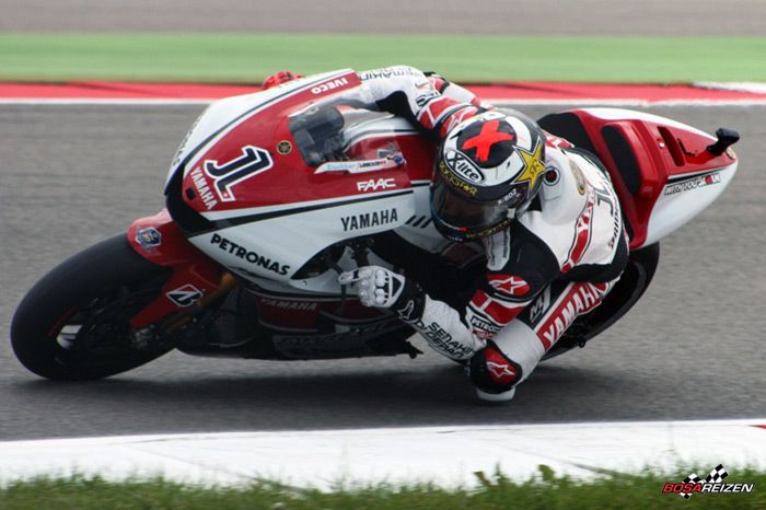 Jorge Lorenzo在2011年曾騎過採用相同塗裝的YZR-M1參戰