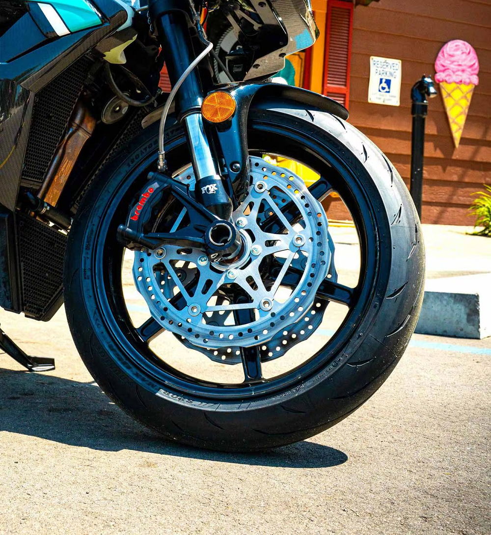 輪框採用著17吋的配置