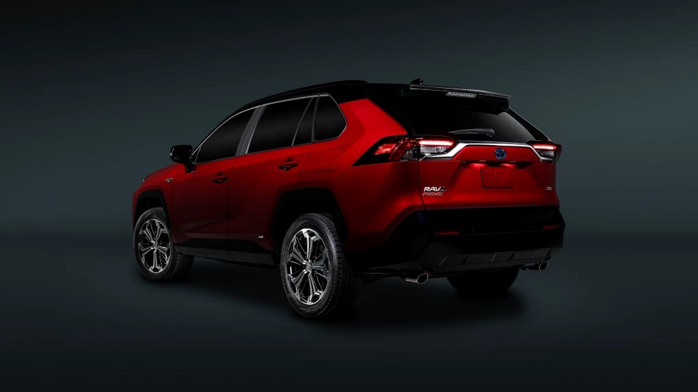日本推出的RAV4 PHEV,在東京改裝車展前迎來了三種改裝套件