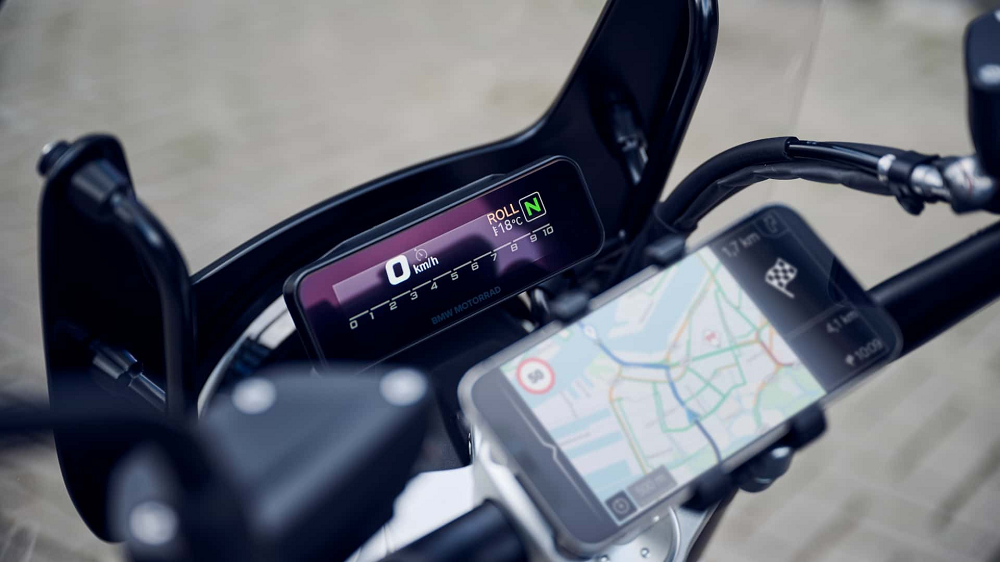 R 12將擁有特殊的「搖滾模式」(Rock and Roll),展現車主的熱情風格