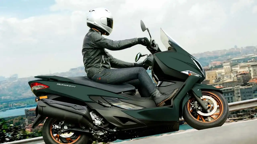 一直以來的長青車款Suzuki Burgman 400,也迎來了2025年式的新版本