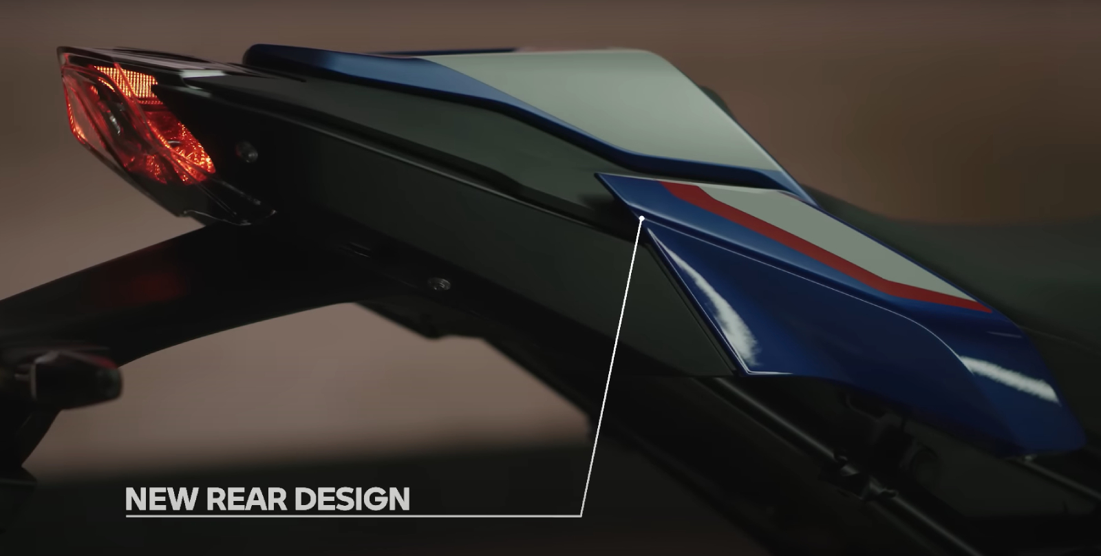 2023年式R 1250 R提供單座蓋可供選配