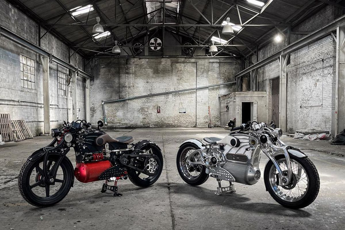 很難想像騎著Curtiss 1在市區穿梭，會受到多少注目禮