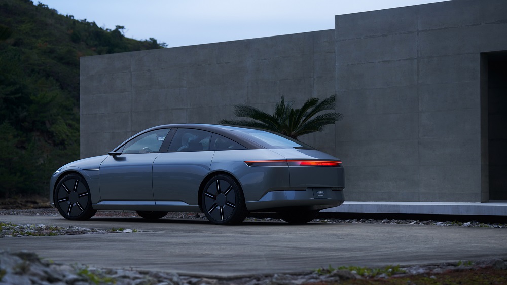 車尾造型也充滿著未來感