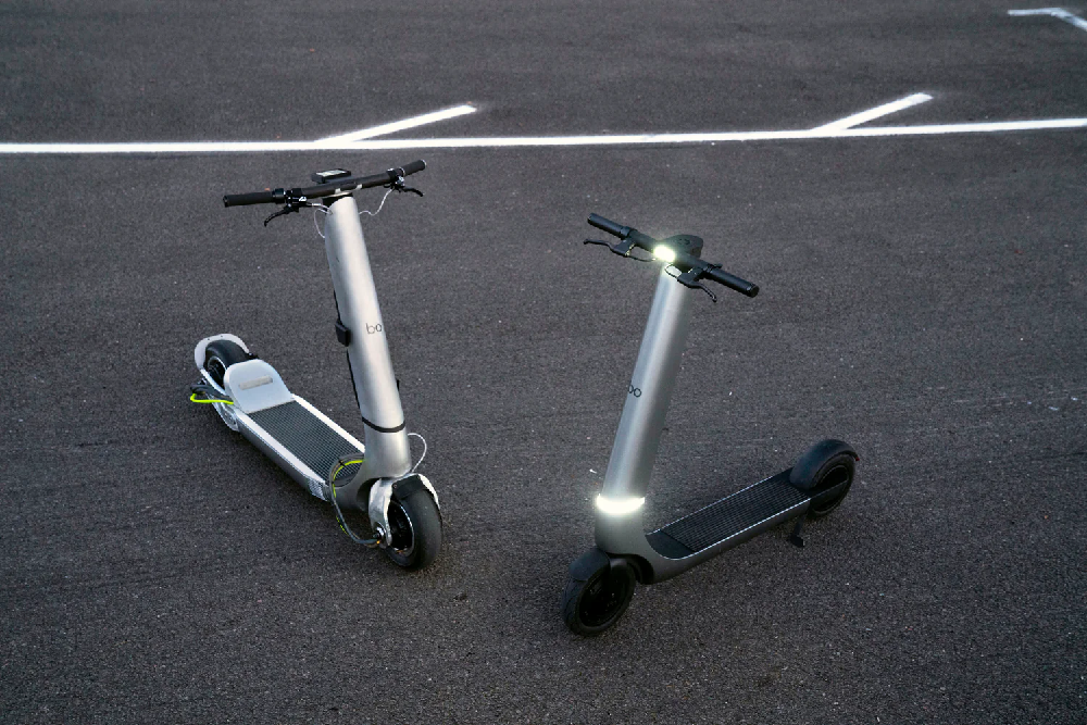 90萬買一輛加速表現勝過Model 3的電動滑板車你會買單嗎?