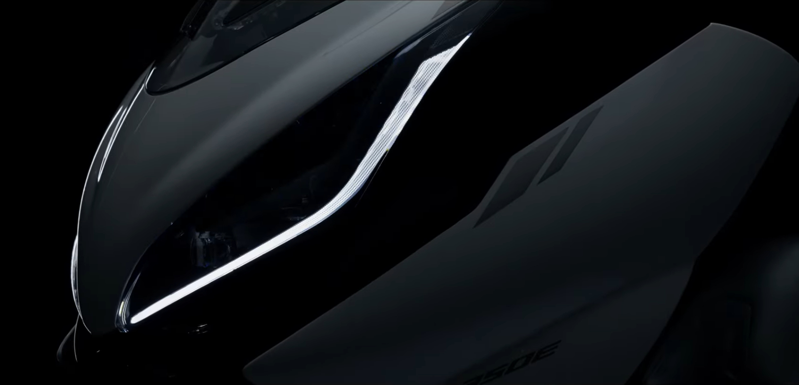 LED頭燈導光條提升外觀的科技感