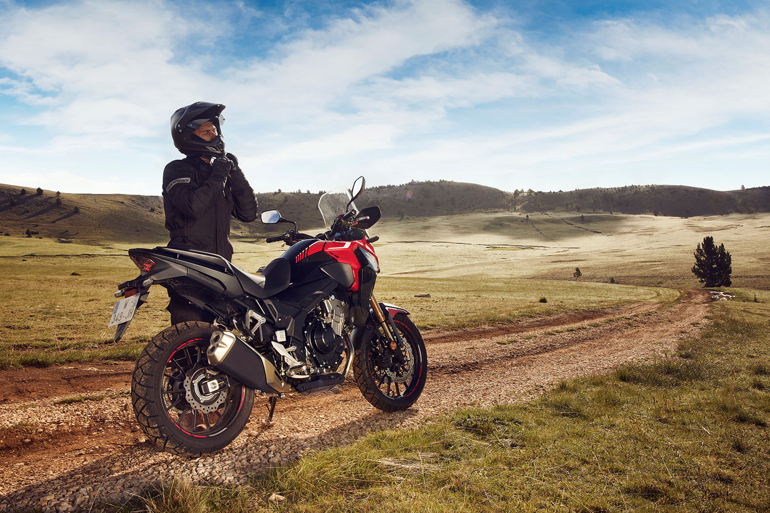 如果NX500真的推出，那肯定會使用更適合越野的懸吊、輪圈配置