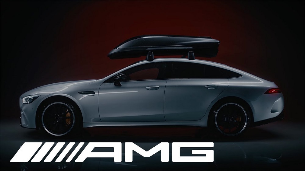 許多車廠為了增加載物空間,會推出車款專用的「書包」增加置物空間