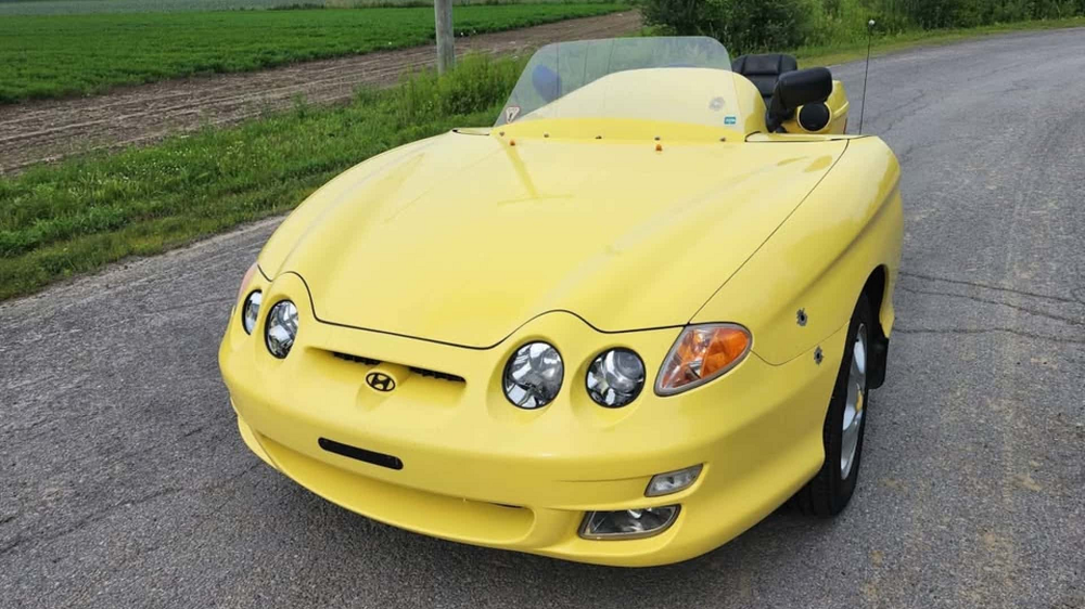 加拿大車迷成功打造出了Hyundai Tiburon和Honda Gold Wing「拼裝三輪車」